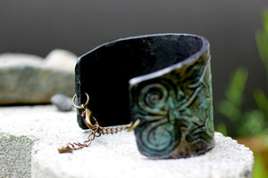 Dark Victorian Cuff Bracelet - bracelets - [variant_title] - [option1] - [option2] - [option3] - Uprise Jewelry